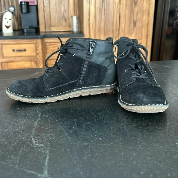 Clarks Tamitha Key Boots Black Leather Suede Lace Up Flat Side Zip Women’s 6.5 - Picture 5 of 7